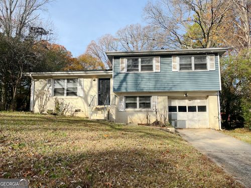 422 Windsor Dr, Forest Park, GA, 30297-2910 | Card Image