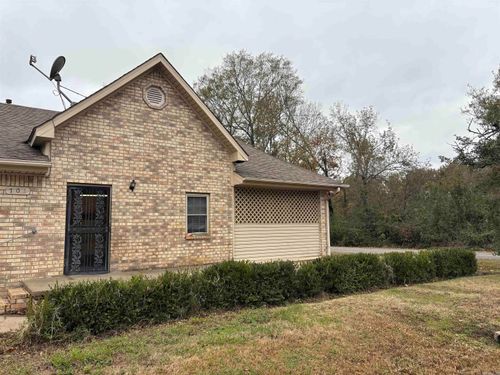 703 W 4th St, Lonoke, AR, 72086-2313 | Card Image