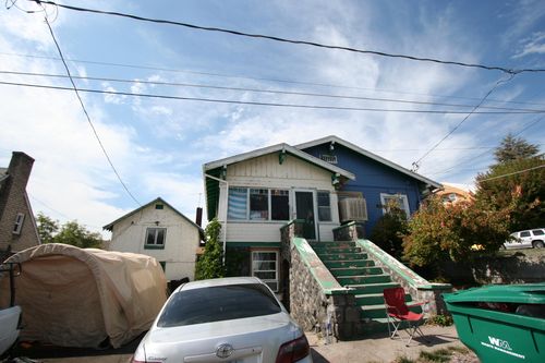 42 Pine St, Klamath Falls, OR, 97601-3180 | Card Image