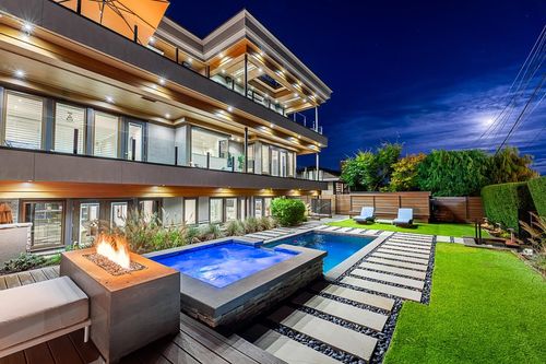 15567 Pacific Ave, White Rock, BC, V4B1R8 | Card Image