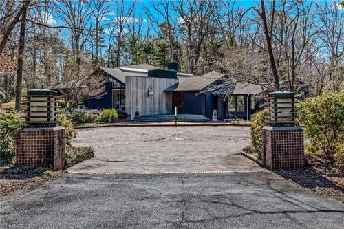 2850 Galsworthy Dr, Winston Salem, NC, 27106-5107 | Card Image