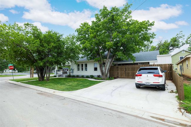 1303 Coggin Ave, House other with 3 bedrooms, 2 bathrooms and null parking in Brownwood TX | Image 40