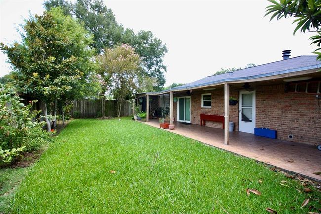 2202 Jones St, House other with 4 bedrooms, 2 bathrooms and 2 parking in Rosenberg TX | Image 39