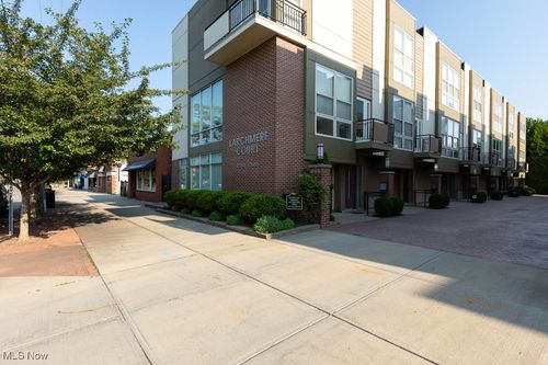 1-12581 Larchmere Blvd, Cleveland, OH, 44120-1107 | Card Image