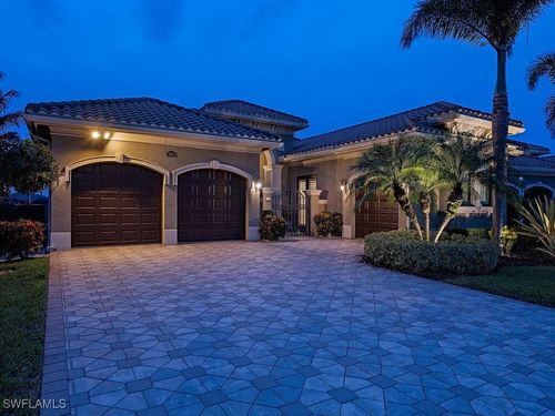 2975 Cinnamon Bay Cir, NAPLES, FL, 34119-8689 | Card Image