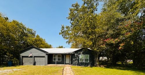702 W Main St, Ladonia, TX, 75449-1518 | Card Image