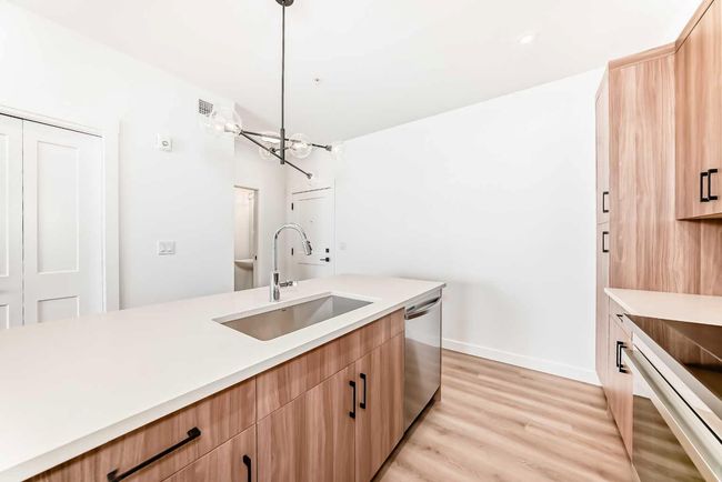 8202 - 1802 Mahogany Boulevard Se, Condo with 1 bedrooms, 2 bathrooms and 1 parking in Calgary AB | Image 9