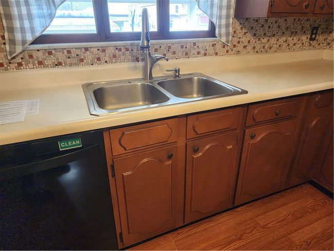 227 Mckinley Ave, House other with 3 bedrooms, 2 bathrooms and 1 parking in East Vandergrift PA | Image 28