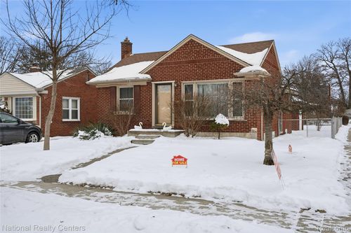 2000 Byrd St, Dearborn, MI, 48124-4104 | Card Image