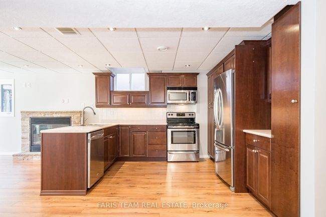 15 Tascona Crt, House other with 6 bedrooms, 4 bathrooms and 2 parking in Barrie ON | Image 23