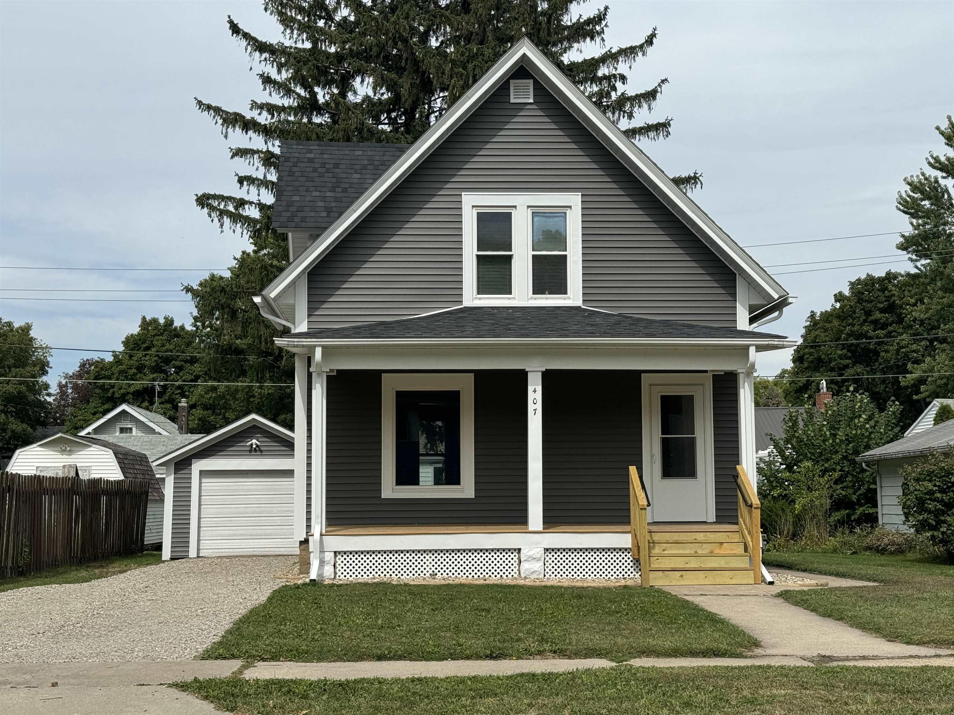 1st Ave, Charles City, IA 50616