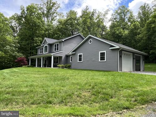 148 Five Points Rd, MERTZTOWN, PA, 19539-9218 | Card Image