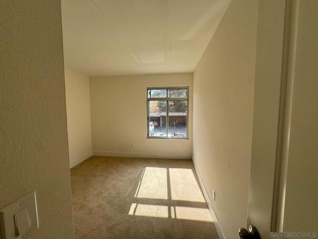UNIT-8 - 432 Edgehill Ln, Condo with 2 bedrooms, 1 bathrooms and 1 parking in Oceanside CA | Image 10