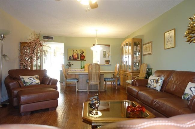 APT-408 - 7431 Nw 1 St St, Condo with 2 bedrooms, 2 bathrooms and null parking in Margate FL | Image 8