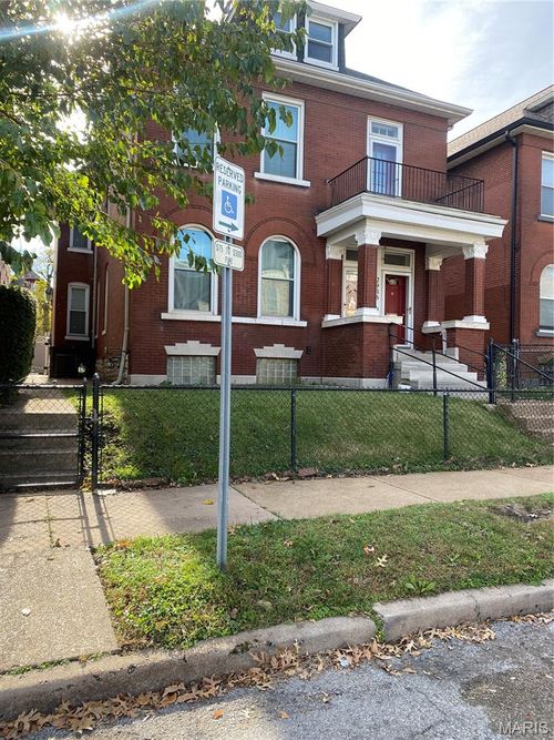 2936 Greer Ave, Saint Louis, MO, 63107-2609 | Card Image