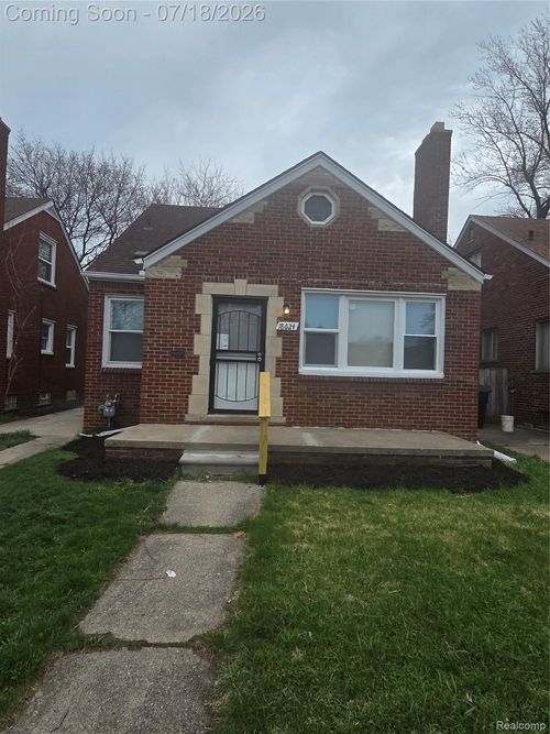 18624 Albion St, Detroit, MI, 48234-3702 | Card Image
