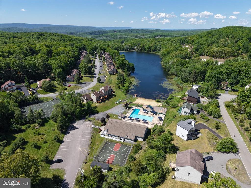 Residential in BUSHKILL 5