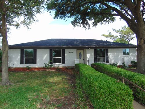3229 Kensington Dr, Mesquite, TX, 75150-3517 | Card Image