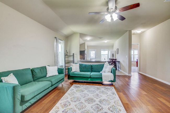 400 Pinnacle Dr, House other with 3 bedrooms, 2 bathrooms and 4 parking in Georgetown TX | Image 8