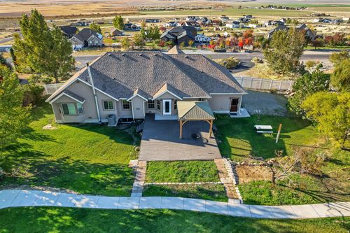 2138 W Deer Run Dr, Stockton, UT, 84071-7790 | Card Image