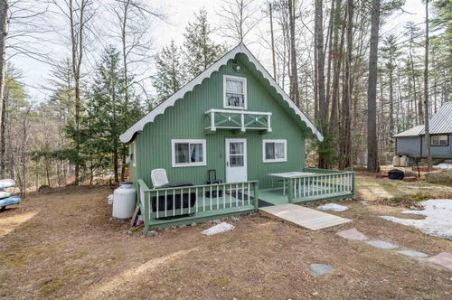 15 Autumn Rd, Hillsborough, NH, 03244-4502 | Card Image