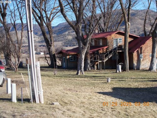 46700 Highway 402, Monument, OR, 97864 | Card Image