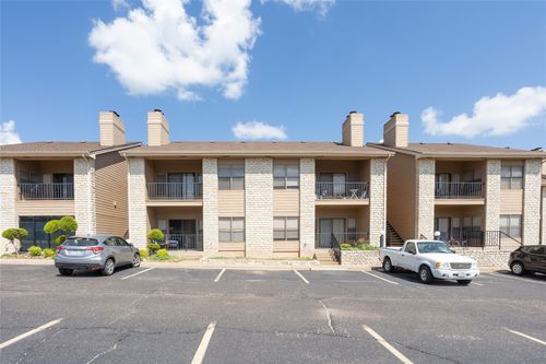 400 E Pearl St, Granbury, TX, 76048-2378 | Card Image