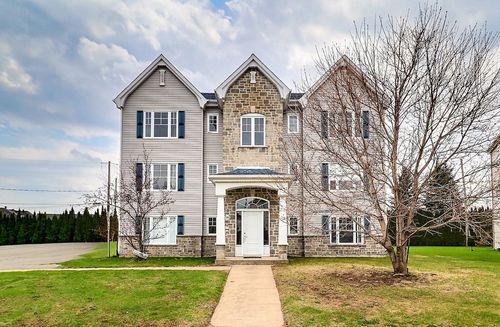 102-7202 Rue Guérin, Terrebonne, QC, J7M2J9 | Card Image