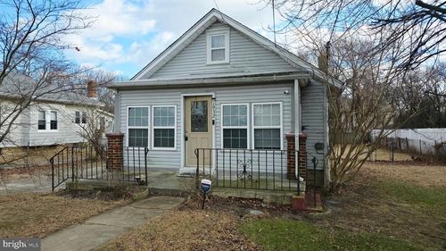 1932 Kings Hwy, SWEDESBORO, NJ, 08085-1642 | Card Image