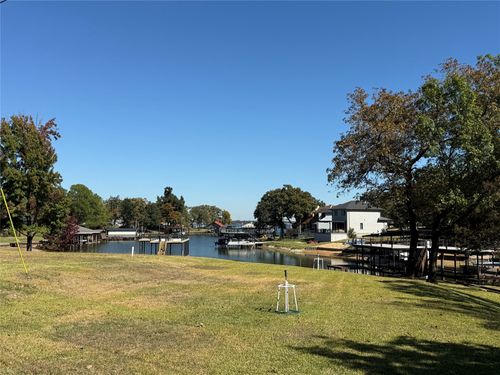 1524 Villa Cove Dr, Tool, TX, 75143-1600 | Card Image