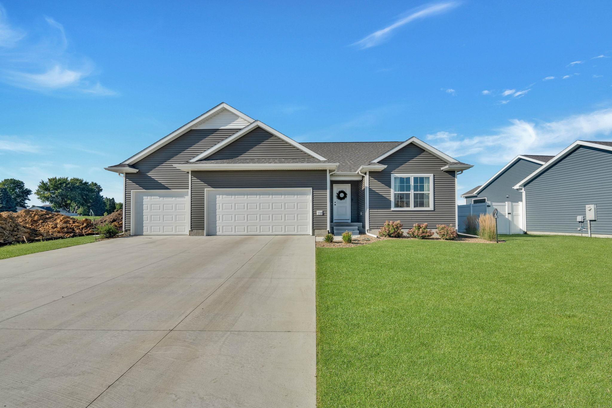 Goldcrest Ct, Waterloo, IA 50701