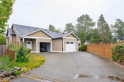 6869 Laura'S Lane, Sooke, BC, V9Z0P8 | Card Image