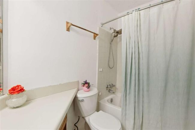 702 Glenleaf Dr, Condo with 2 bedrooms, 2 bathrooms and null parking in Peachtree Corners GA | Image 25