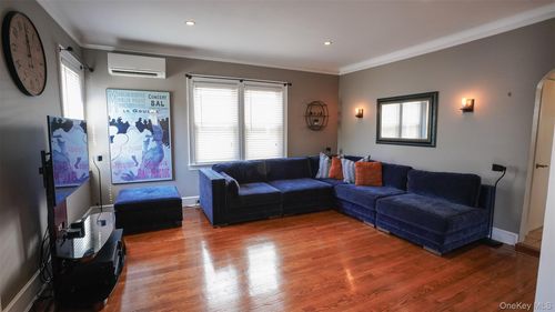 16627 25th Ave, Whitestone, NY, 11357-4061 | Card Image