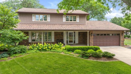 7189 Springside Ave, Downers Grove, IL, 60516-3718 | Card Image