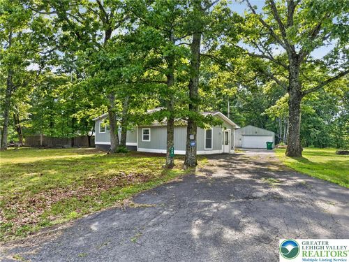 229 Pocono Blvd, Bushkill, PA, 18324-8449 | Card Image
