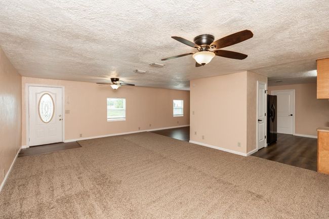 715 Dayna Ln, House other with 4 bedrooms, 2 bathrooms and null parking in Sour Lake TX | Image 7