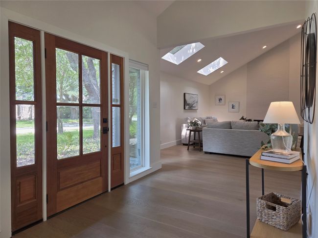 233 Woodcrest Dr, House other with 3 bedrooms, 3 bathrooms and null parking in Richardson TX | Image 6