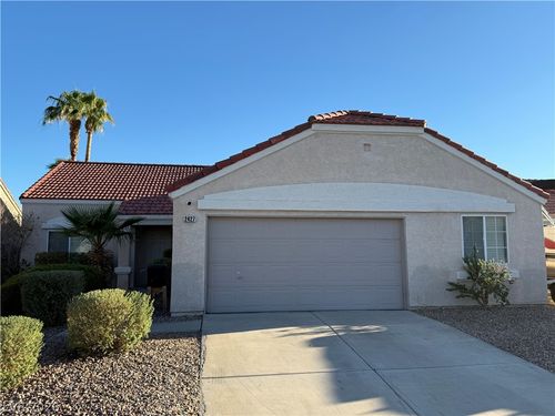 2427 White Sails Ct, North Las Vegas, NV, 89031-0674 | Card Image