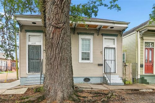 2237 39 Washington Avenue, New Orleans, LA, 70113 | Card Image