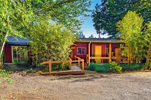 2211 Dick George Rd, Cave Junction, OR, 97523-9839 | Card Image
