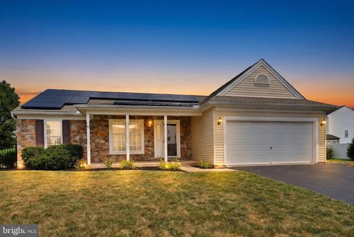 45 Thomas Dr, YORK, PA, 17404-8284 | Card Image