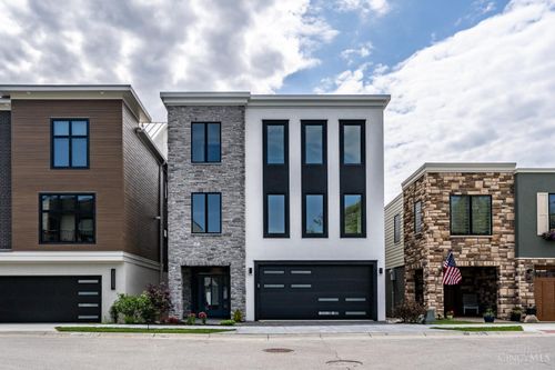 5751 Sanctuary Pl, Cincinnati, OH, 45230-7183 | Card Image
