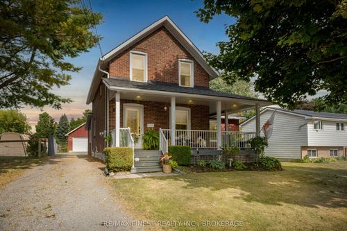 34 Alfred St, Napanee, ON, K7R3J1 | Card Image