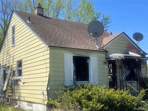 19421 Tireman St, Detroit, MI, 48228-3337 | Card Image