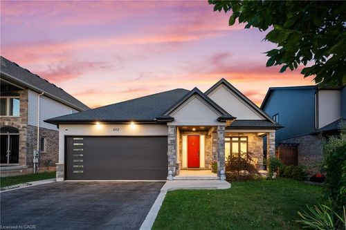 212 Viger Dr, Welland, ON, L3B0E4 | Card Image