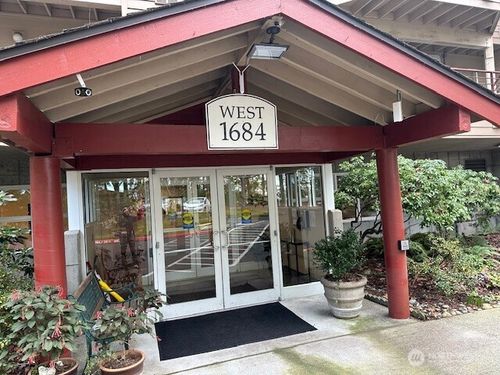 w307-1684 152nd Ave Ne, Bellevue, WA, 98007-4266 | Card Image