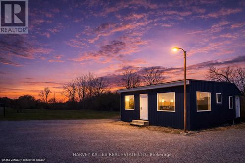 11 Melville Road, Prince Edward County (Hillier Ward), ON, K0K2T0 | Card Image