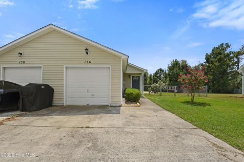136 Charlton Rd, Hubert, NC, 28539-4556 | Card Image