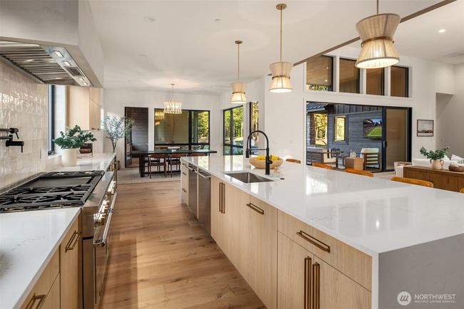 1761 Wanawish Loop, House other with 4 bedrooms, 5 bathrooms and 2 parking in Cle Elum WA | Image 6